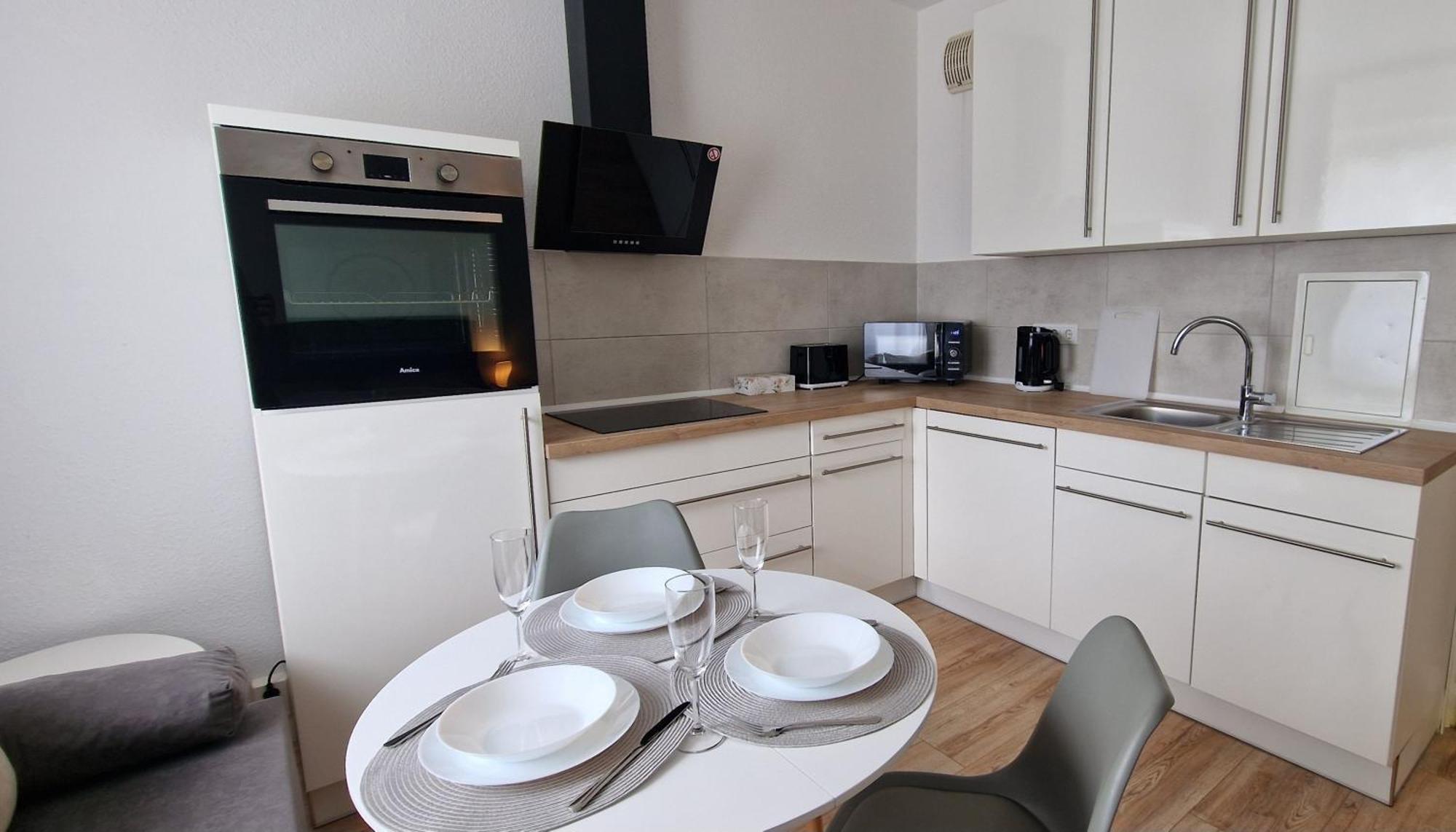 קמניץ Zentrum Apartment - Oled Tv - Ps4 - Balkon - Parking מראה חיצוני תמונה